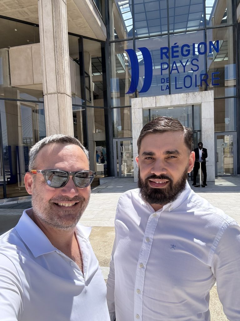 Benoît Nicolai, président et directeur général de pce, et Gharib Baa, consultant pce en charge de l’antenne de Nantes